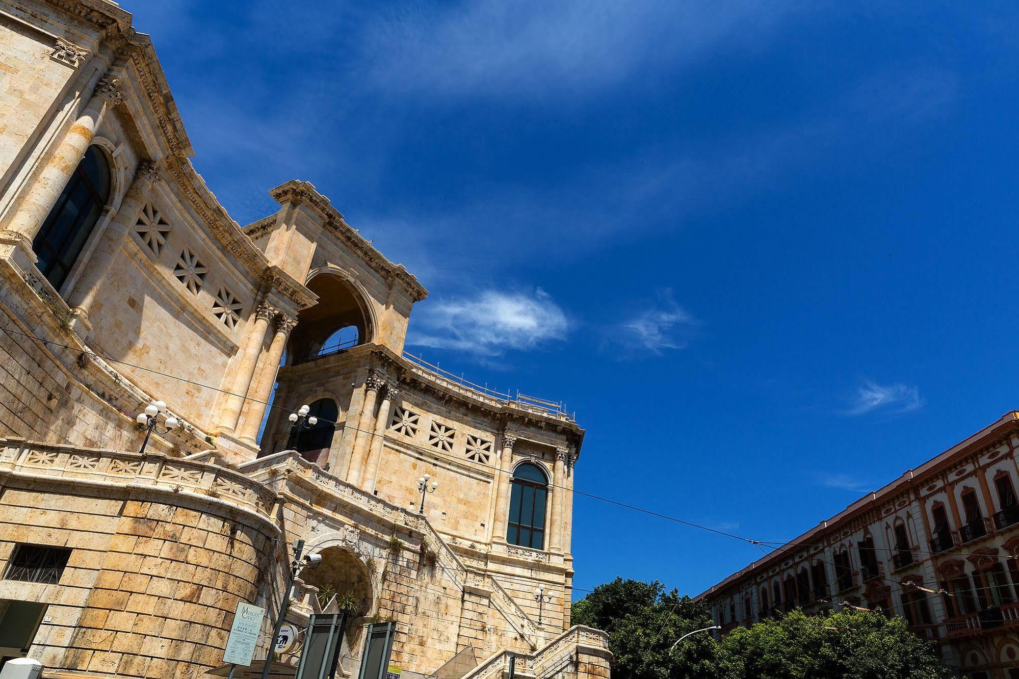 Le Tre Case Apartment Cagliari Bagian luar foto